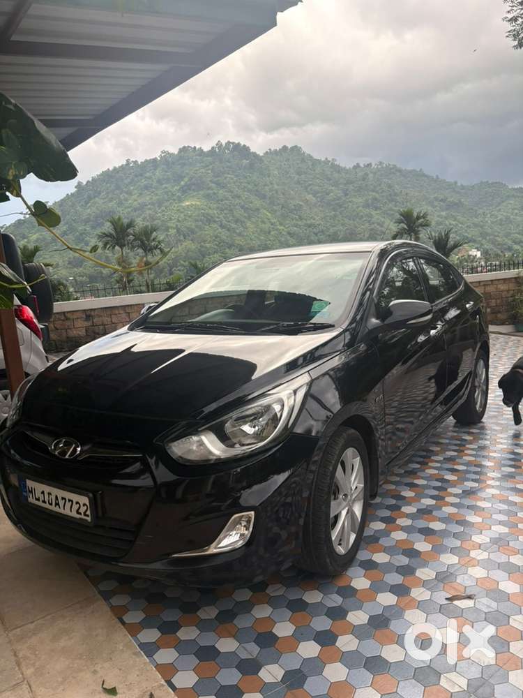 Hyundai Verna Fluidic 2012