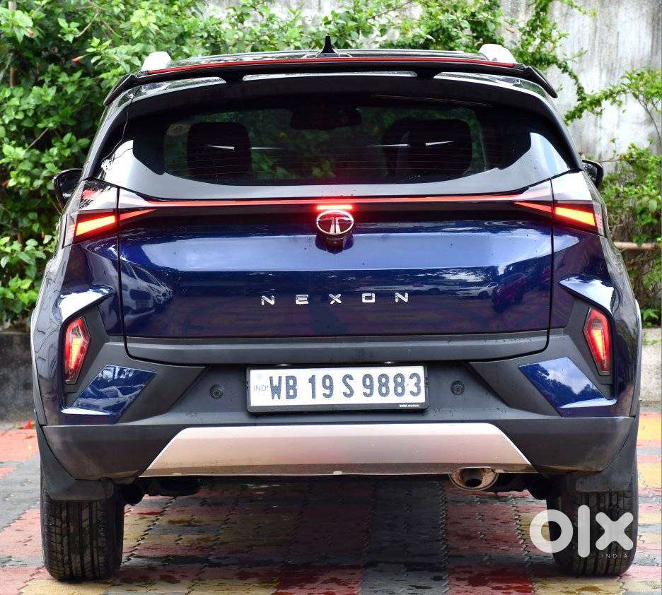 Tata Nexon, 2025, Petrol
