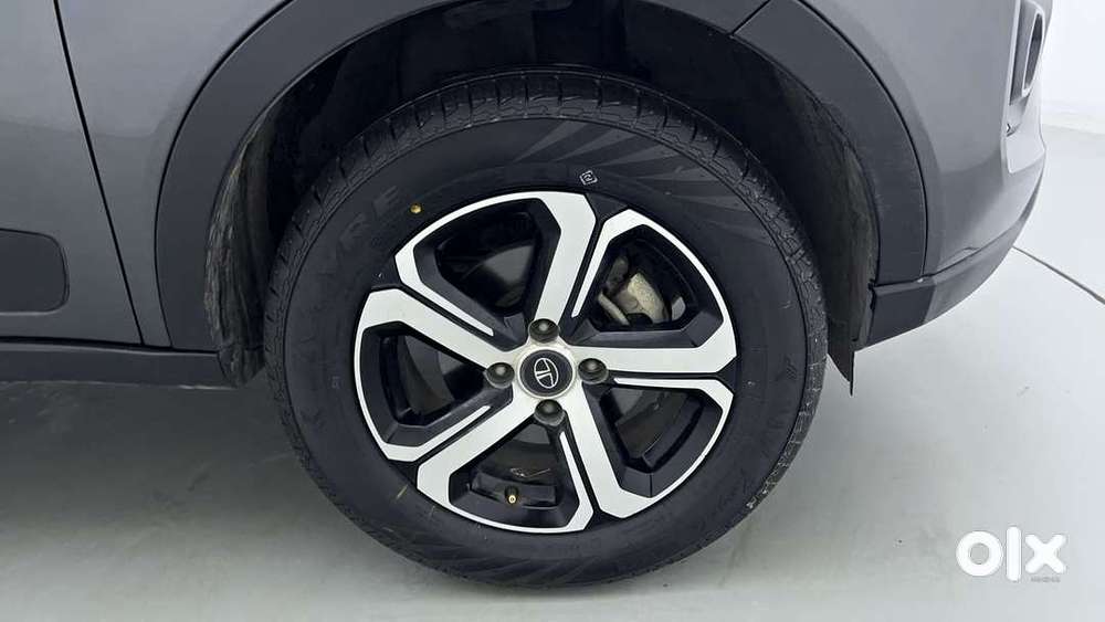 Tata Nexon 1.2 Revotron Xz Plus Dual Tone, 2023, Petrol