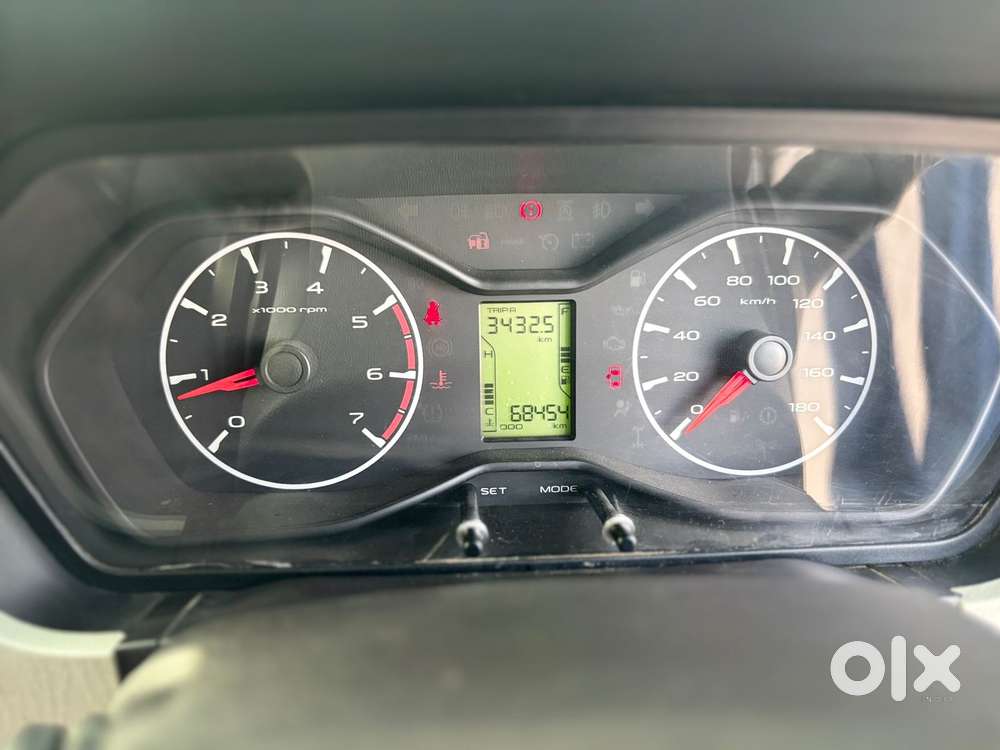 Mahindra Scorpio S4, 2015, Diesel