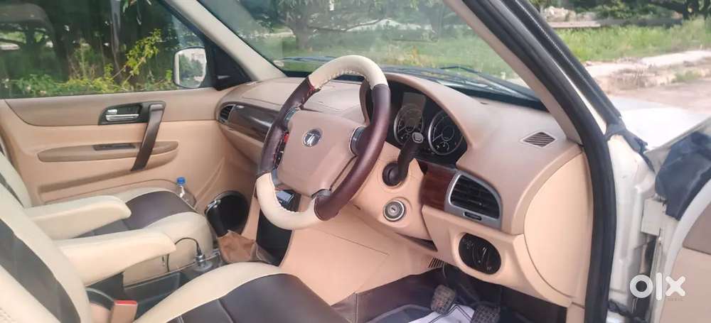 Tata Safari Storme 2014