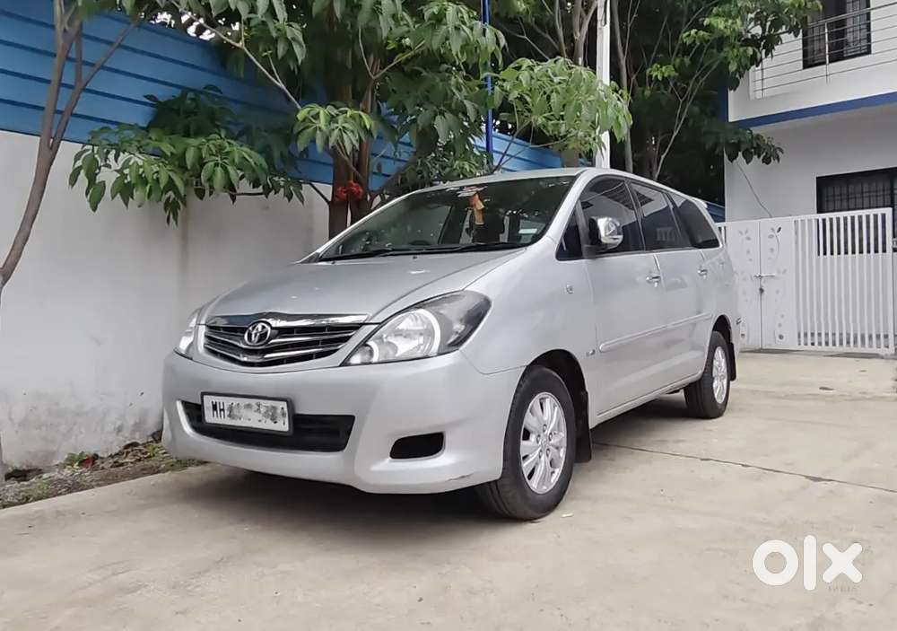 Toyota Innova 2011 Diesel 107000 Km Driven