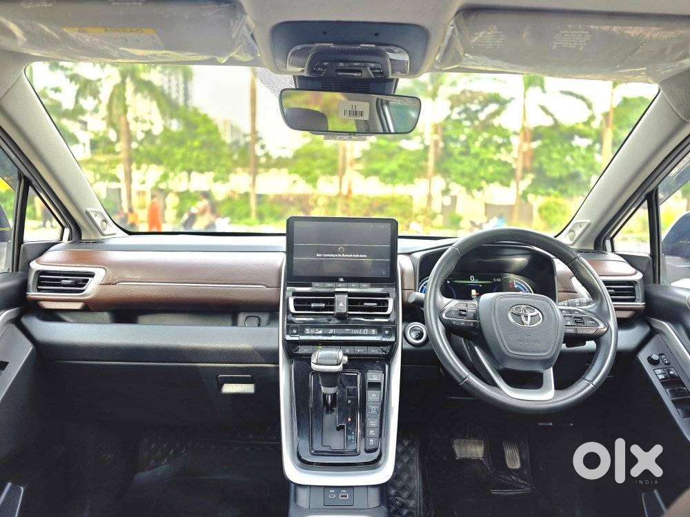 Toyota Innova Hycross 2.0 Zx (o) Hybrid 7 Str, 2024, Petrol