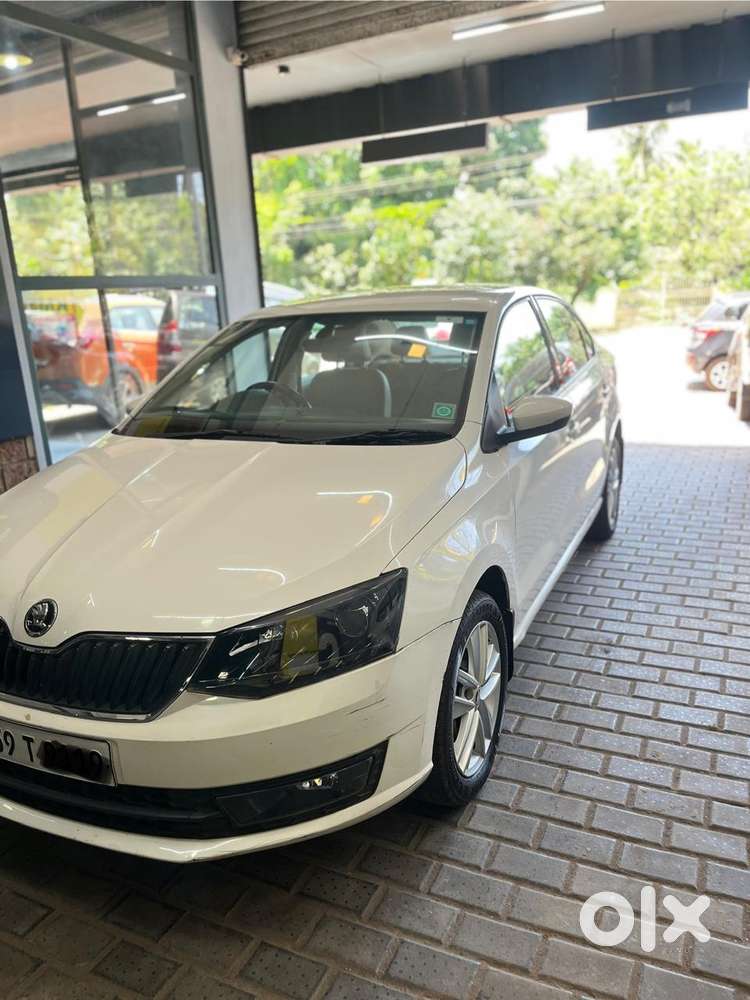 Skoda Rapid 1.6 Mpi Mt Elegance Plus, 2018, Petrol