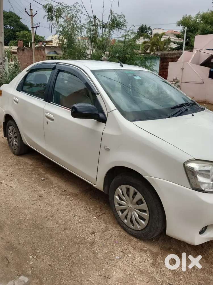 Toyota Etios Cross 2017 Diesel Well Maintained