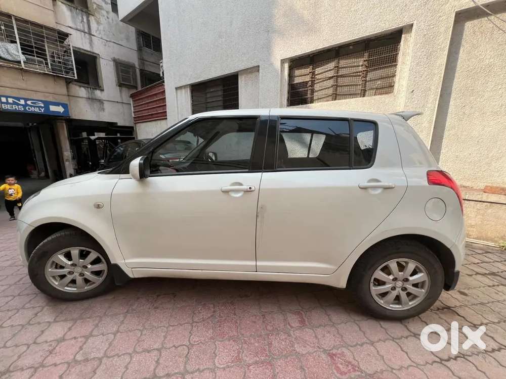 Swift 1.3 Zxi Petrol Manual 2009