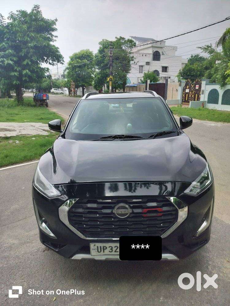 Nissan Magnite 1.0 Xv Premium, 2023, Petrol