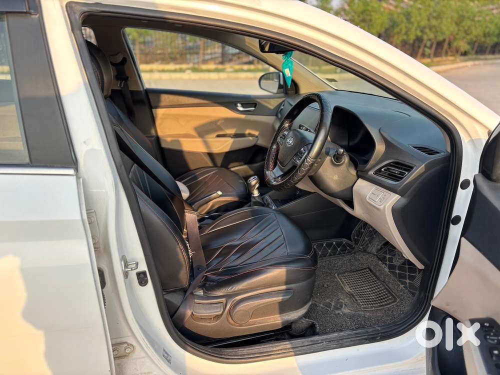 Hyundai Verna 1.5 Sx Petrol Mt, 2022, Petrol