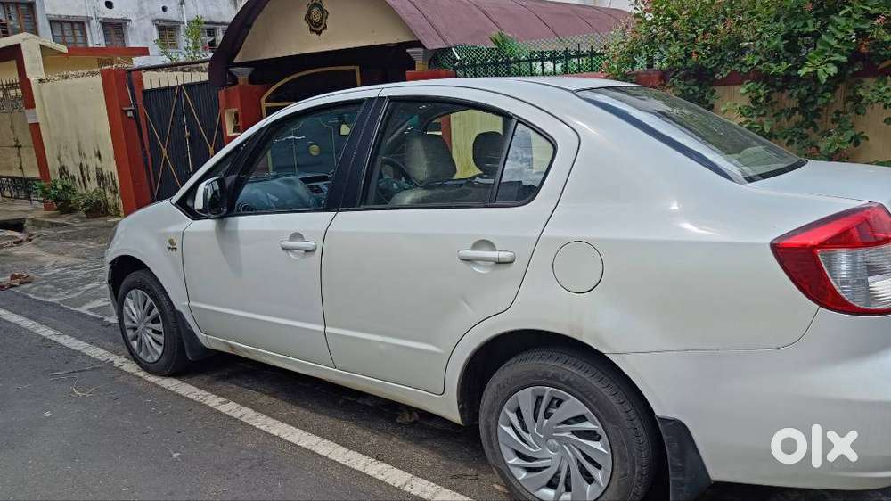 Maruti Suzuki Sx4 Vxi Petrol