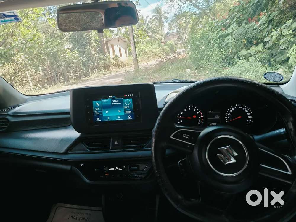Maruti Suzuki Swift 1.2 Vxi 2025