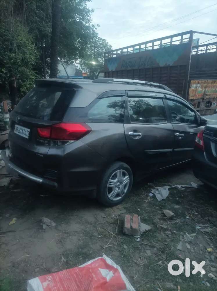 Honda Mobilio 2015 Cng & Hybrids 122000 Km Driven