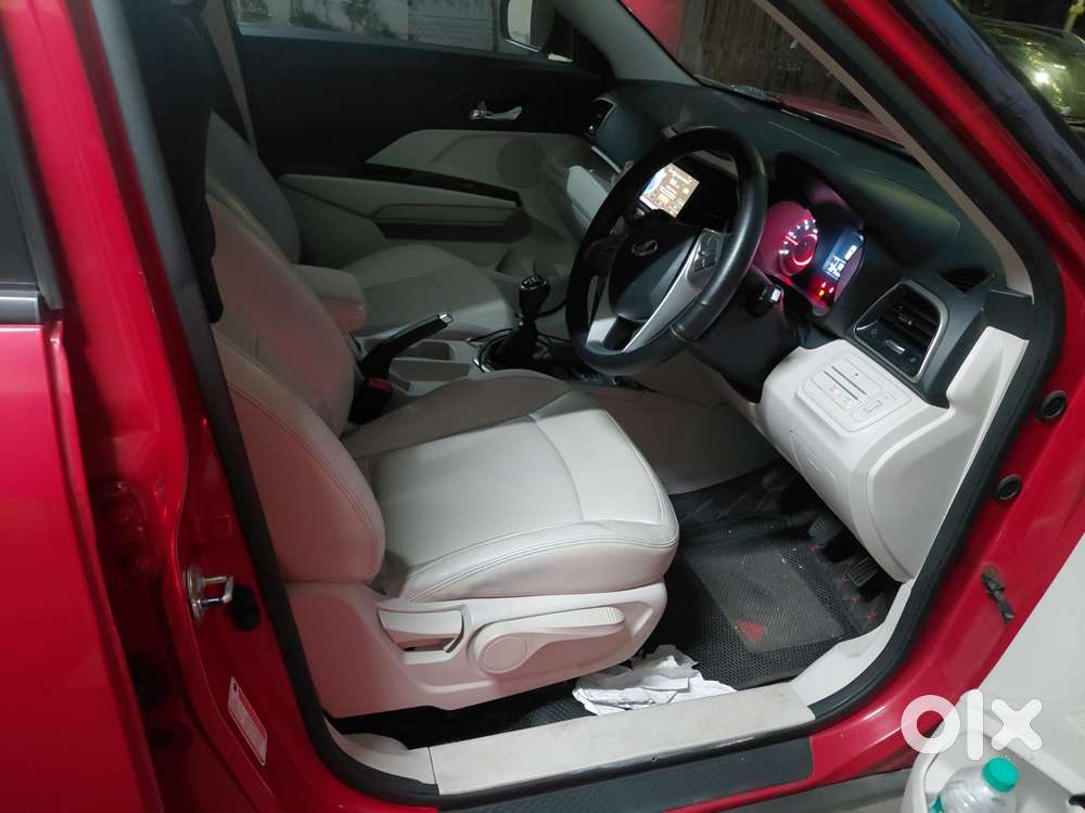 Mahindra Xuv300 W8 Option Dual Tone Diesel, 2019, Diesel