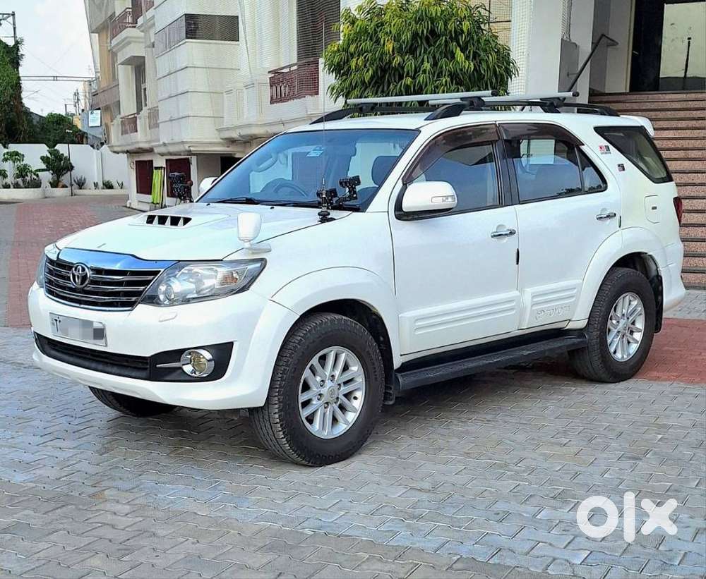 Toyota Fortuner 3.0 4x2 Automatic, 2013, Diesel