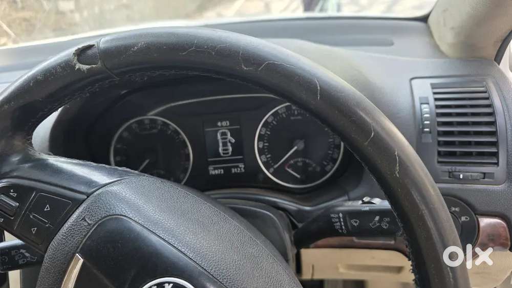 Skoda Laura 2010 Diesel 80000 Km Driven