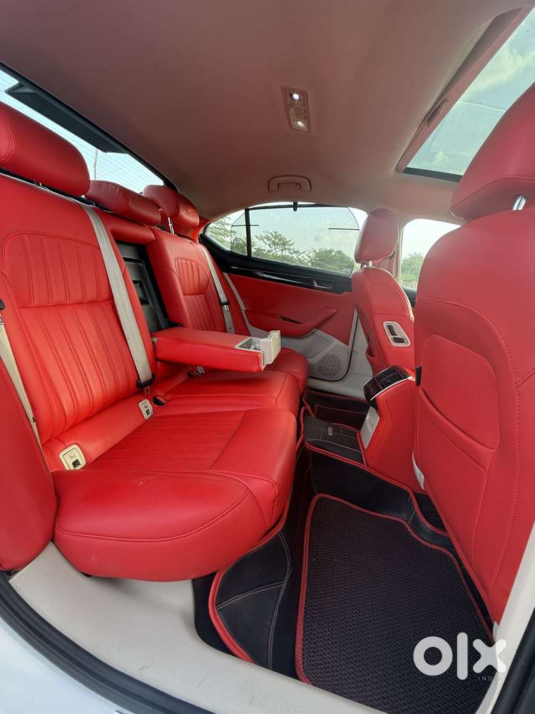 Skoda Superb L&k 2.0 Tdi At, 2019, Diesel