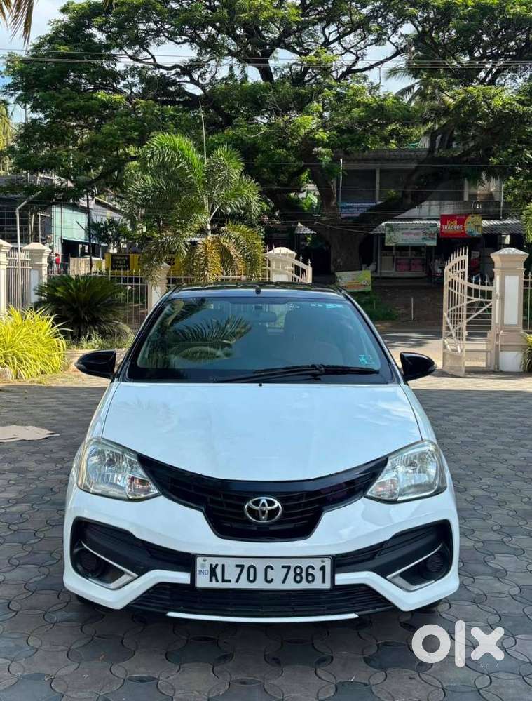 Toyota Etios 1.5 V, 2017, Petrol