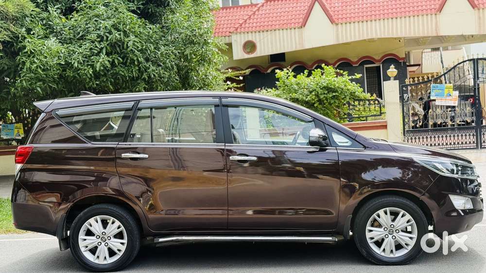 Toyota Innova Crysta 2.8 Zx At 7 Seater, 2018, Diesel