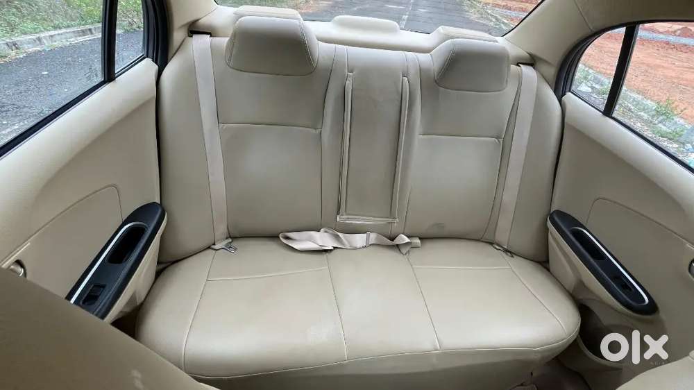 Honda Amaze 2017 Vx Cvt Automatic Top End Model