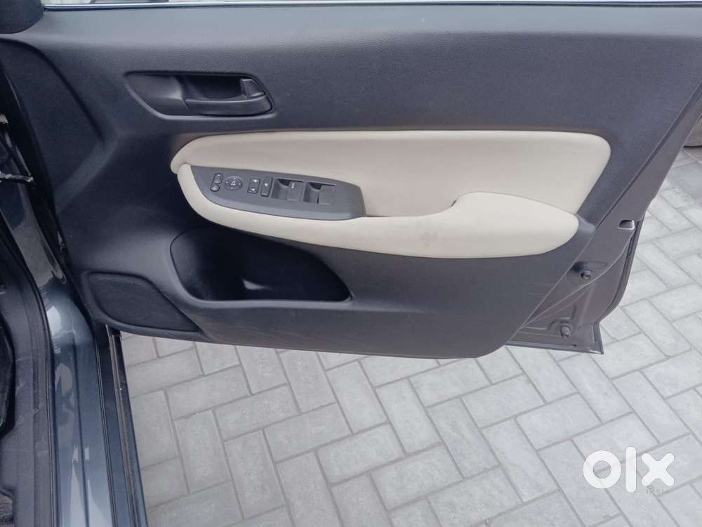 Honda City I-vtec Cvt Zx, 2022, Petrol
