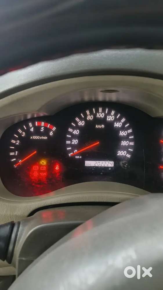 Innova 2.5g Version 2009 Model