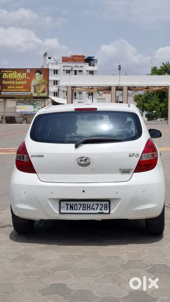 Hyundai I20 Asta Petrol Automatic Well Maintained