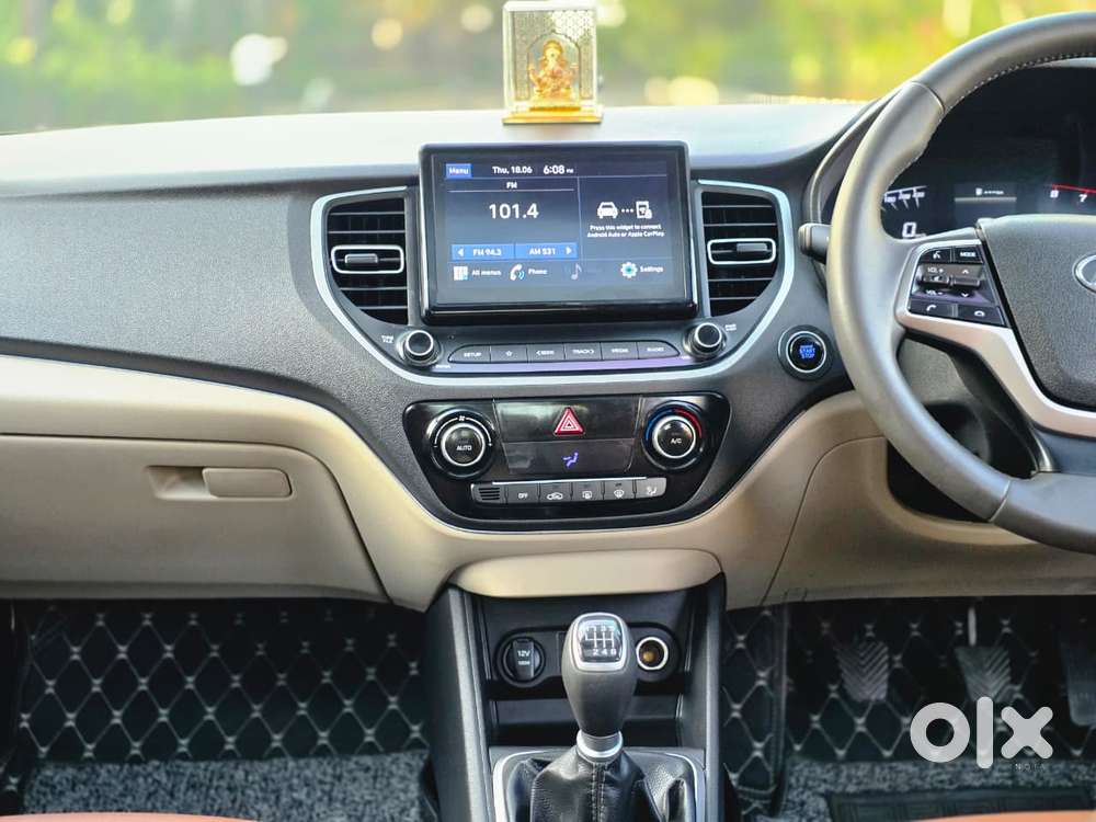 Hyundai Verna 1.5 Sx (o) Vtvt, 2022, Petrol