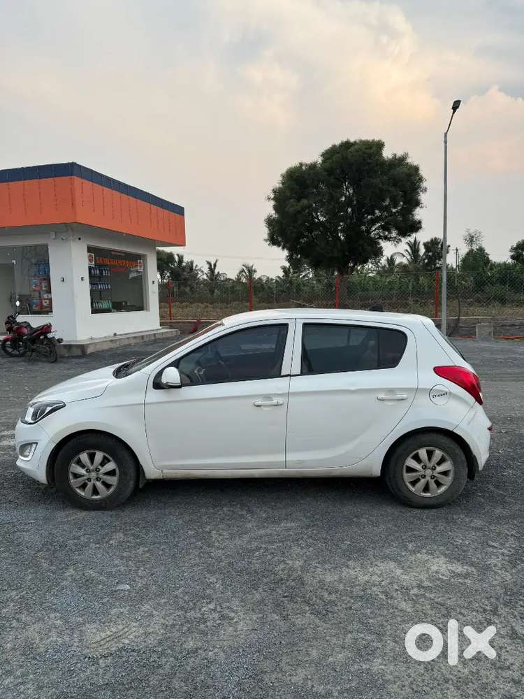 Hyundai I20 2013 Diesel 180000 Km Driven
