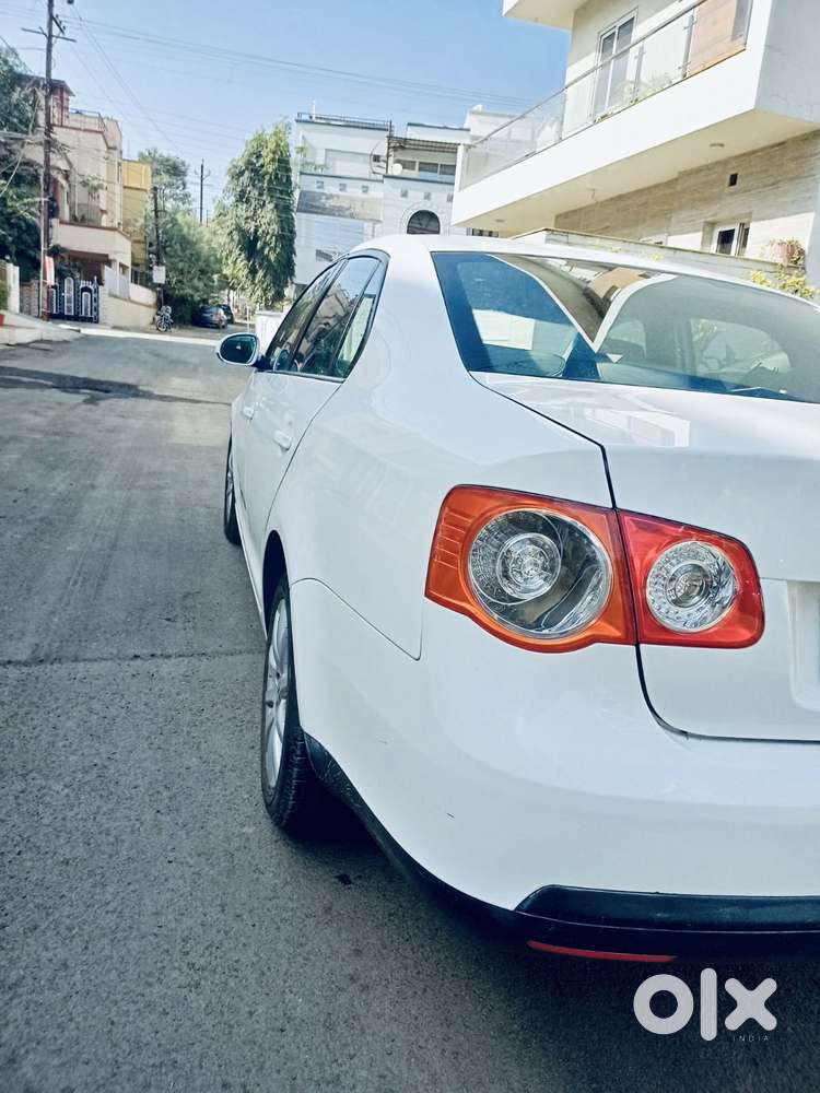 Volkswagen Jetta 1.6 Trendline, 2010, Cng & Hybrids
