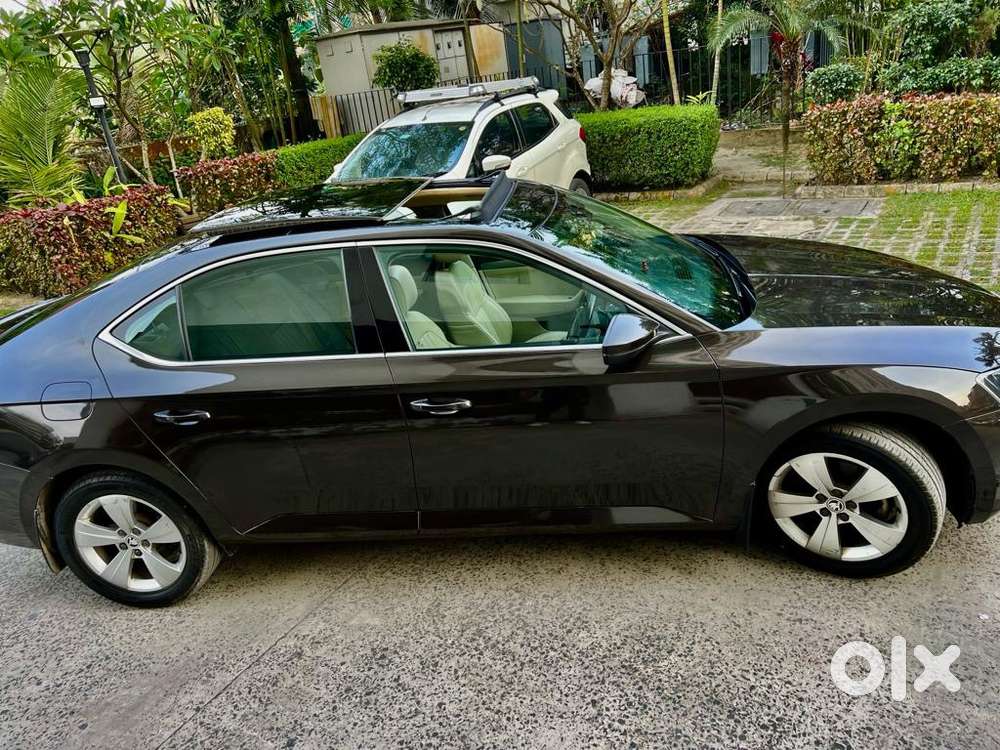 Skoda Superb Petrol Automatic 2016-2019 Pristine Condition