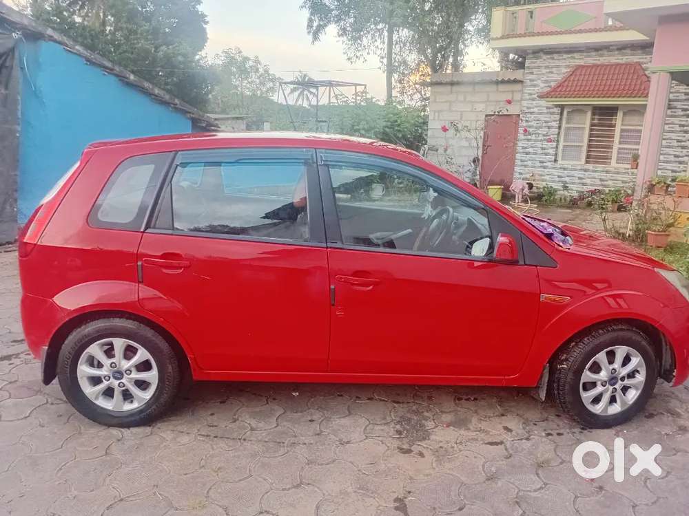 Ford Figo Petrol 2012