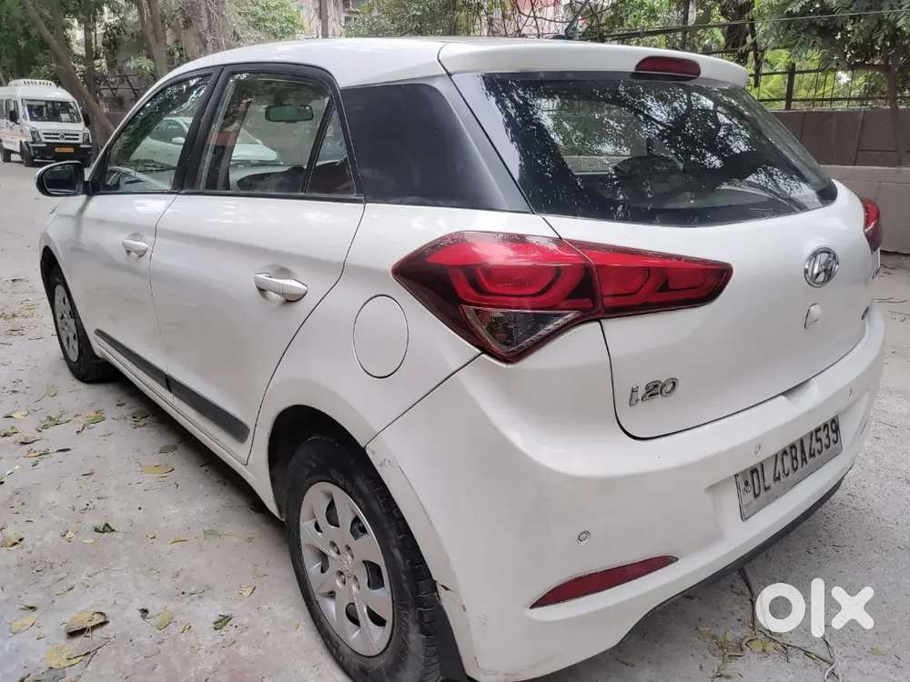 Hyundai I20 2015 Cng & Hybrids 61000 Km Driven