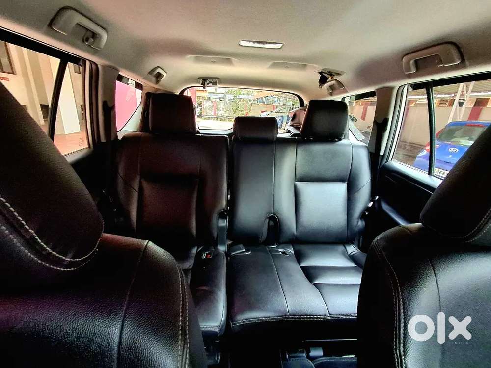 Toyota Innova Crysta 2017 G4,  8 Str, Well Maintained.
