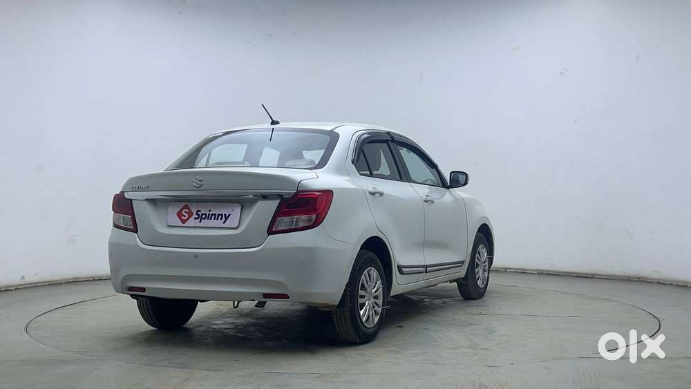 Maruti Suzuki Dzire Vxi Ags, 2022, Petrol