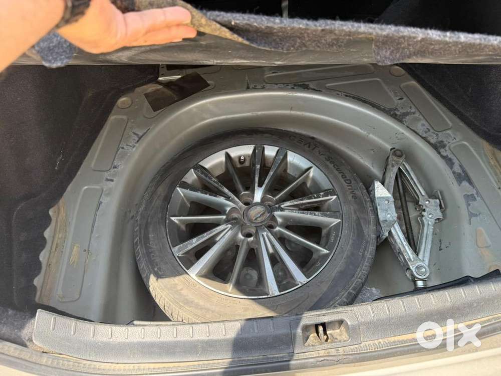 Toyota Corolla Altis 2015 Petrol Well Maintained