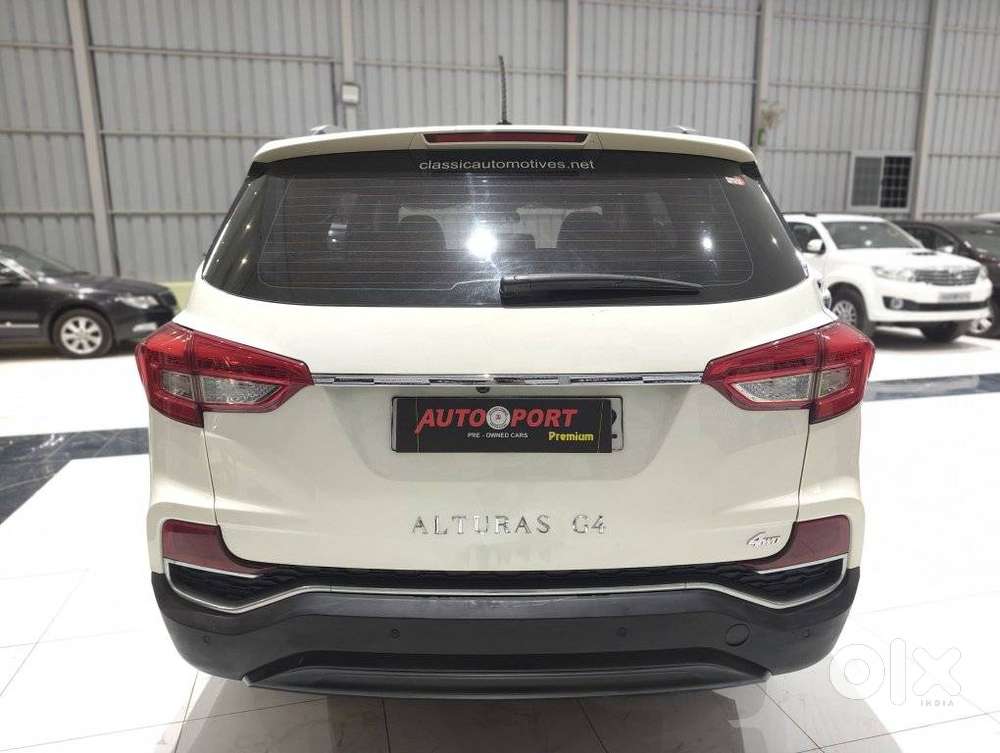 Mahindra Alturas G4 4wd At, 2021, Diesel