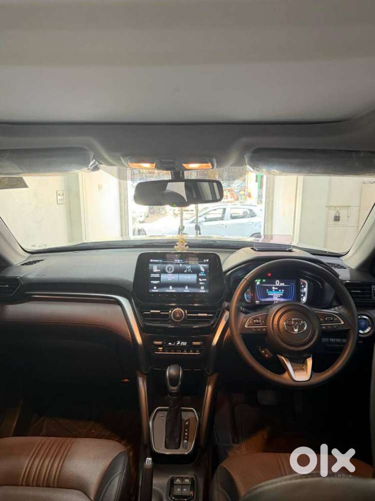 Toyota Urban Cruiser Hyryder 1.5 V Hybrid, 2024, Petrol