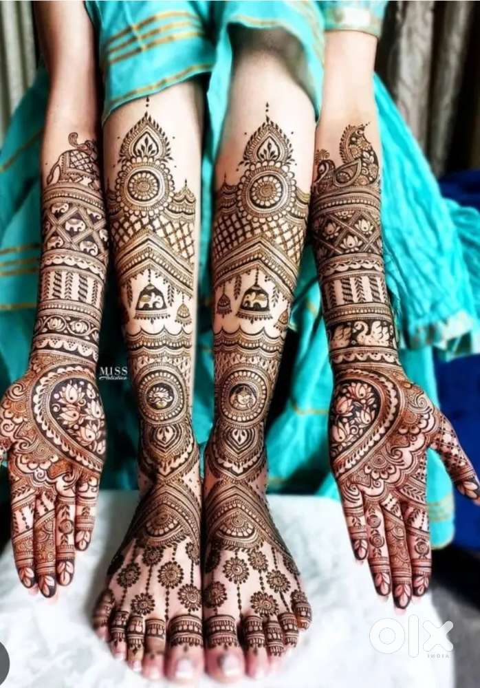 Professional Mehndi Artist in Gorakhpur Simple Mehndi: ₹149 से शुरू
द