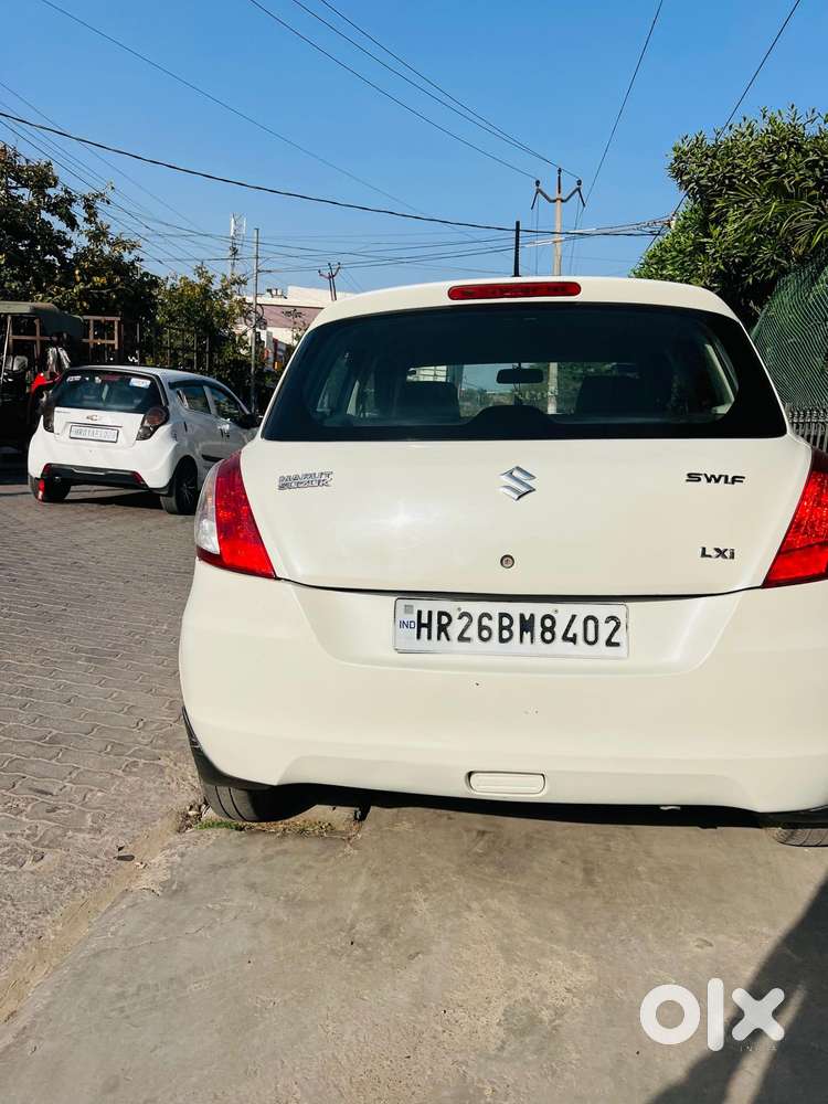 Maruti Suzuki Swift Lxi Option, 2011, Petrol