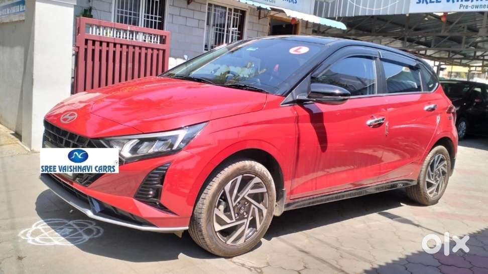 Hyundai I20 Asta (o) 1.2 Ivt Dual Tone, 2025, Petrol