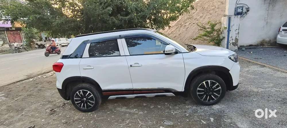Maruti Suzuki Brezza Lxi 2021