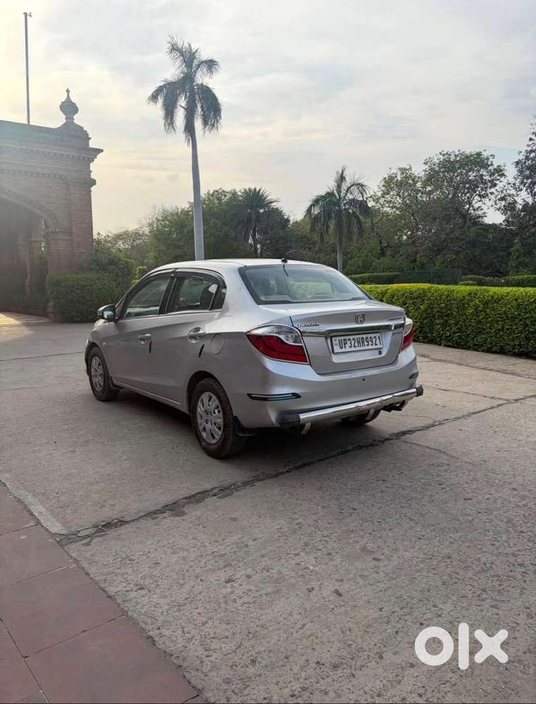 Honda Amaze 2nd Gen 2017 Petrol 40206 Km Driven