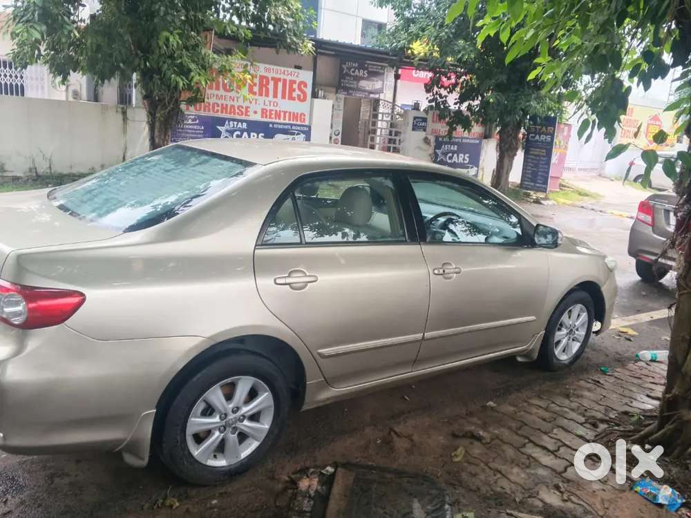2011 Toyota Corolla Altis 2nd