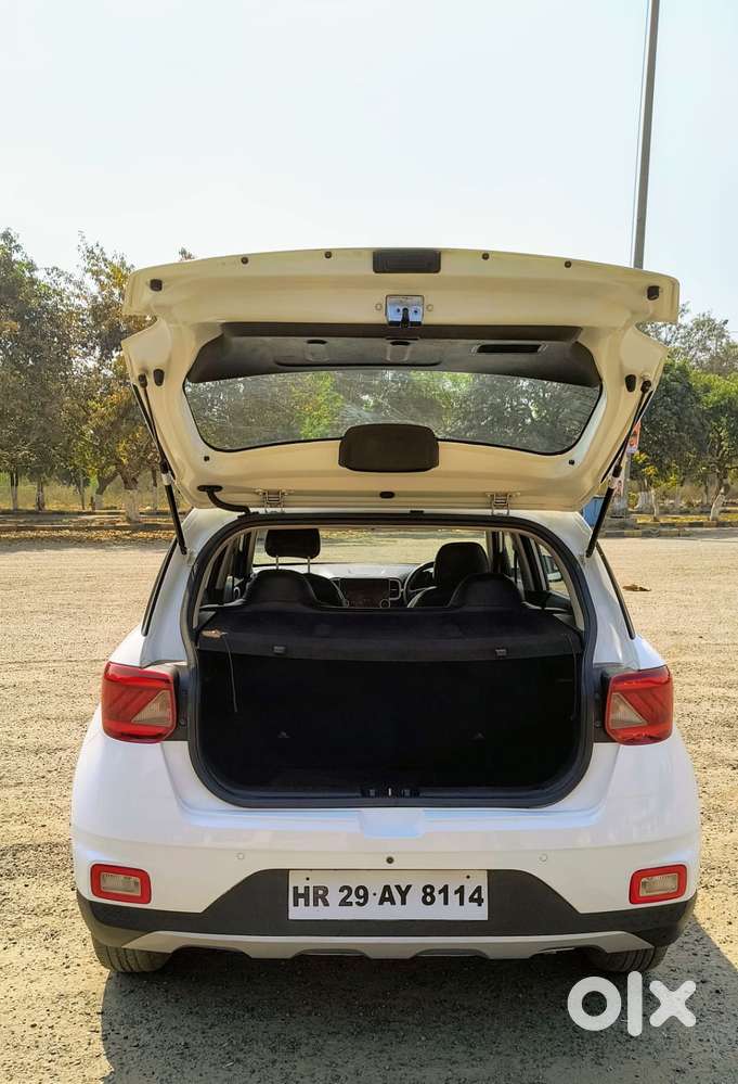 Hyundai Venue S 1.2 Petrol, 2022, Petrol