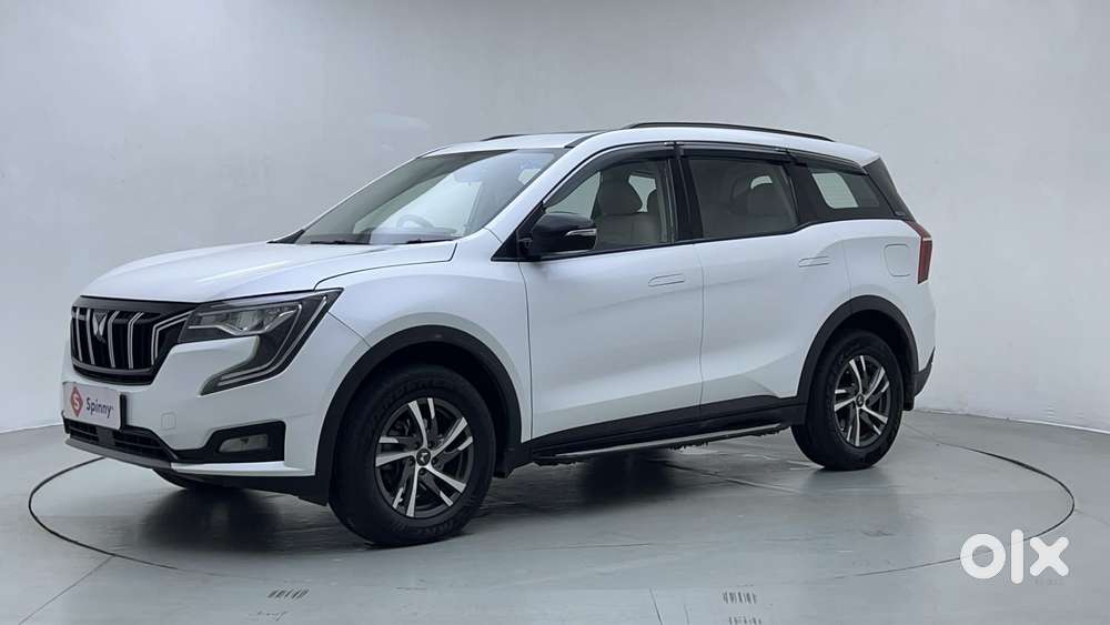 Mahindra Xuv700 2.0 Ax 5 Petrol Mt Str, 2022, Petrol