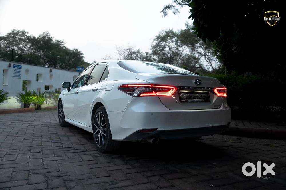 Toyota Camry Hybrid, 2024, Petrol