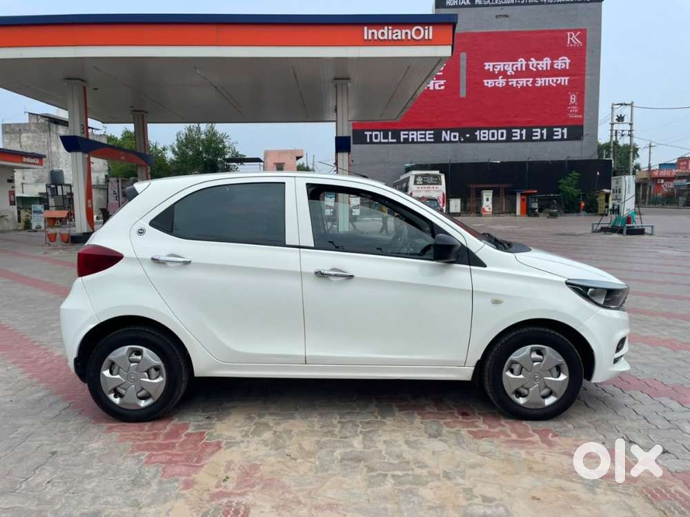 Tata Tiago I-cng 9/2023 Petrol /company Fitted Cng 1st Owner 0 Dep Ins