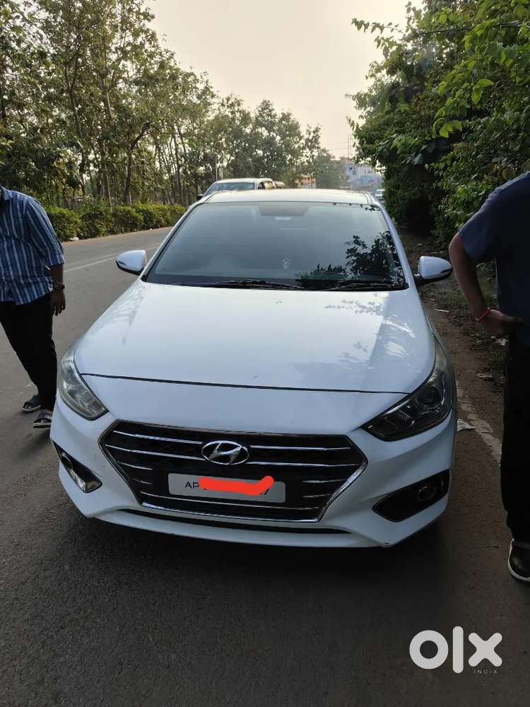 Hyundai Verna 2017 Diesel 133000 Km Driven