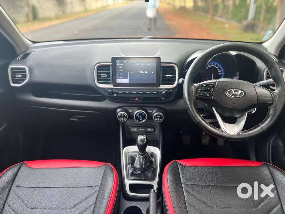 Hyundai Venue, 2022, Petrol