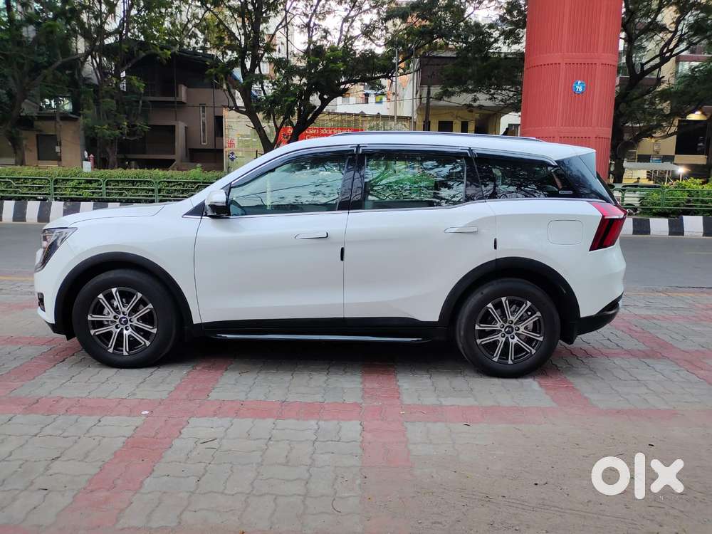 Mahindra Xuv700 2.2 Ax 7 Diesel At Luxury Pack Str Awd, 2023, Diesel