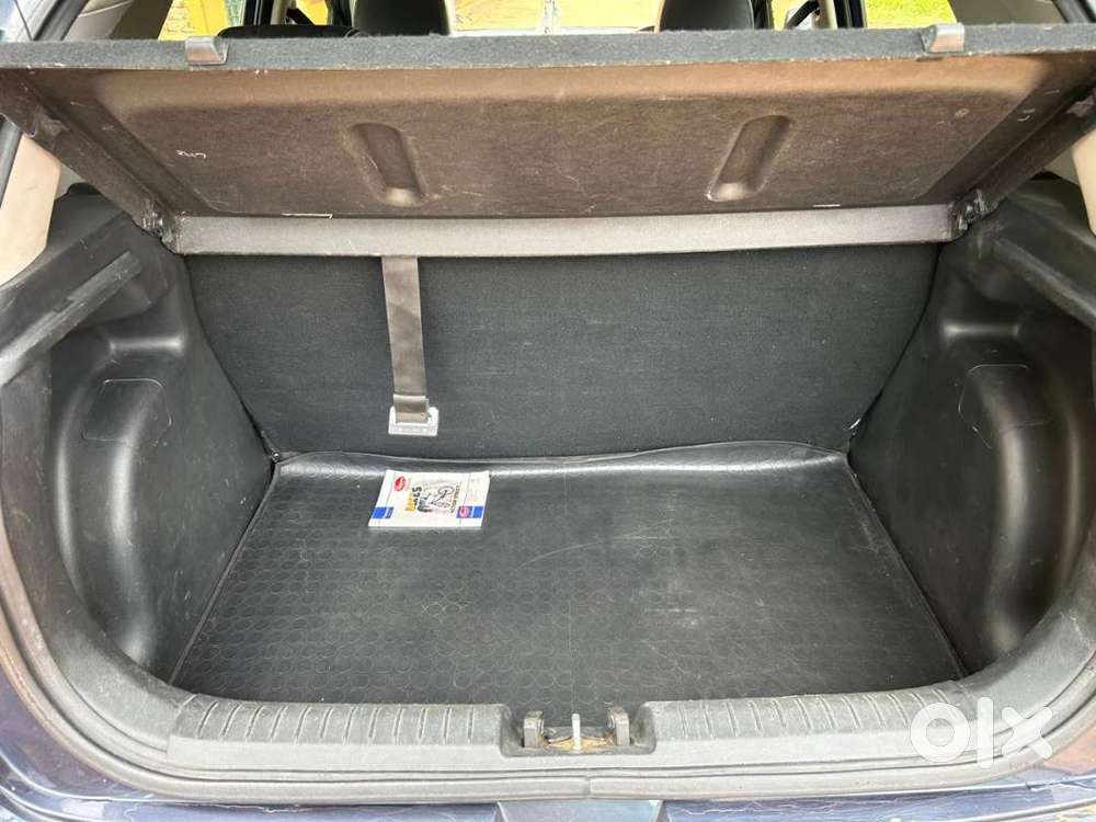 Hyundai Venue 2020 Diesel Well Maintained